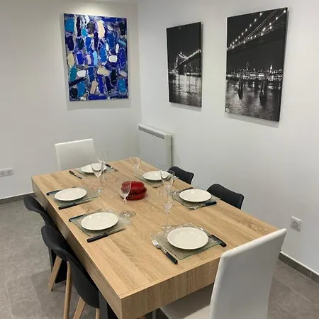 Pied A Terre 2.3p